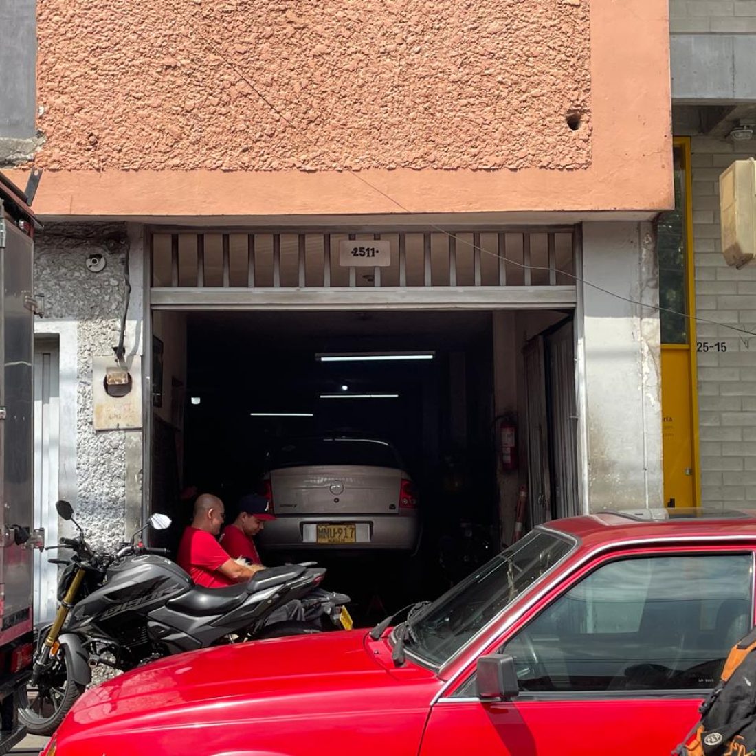 Fotos Bodega 102 Industriales (1)